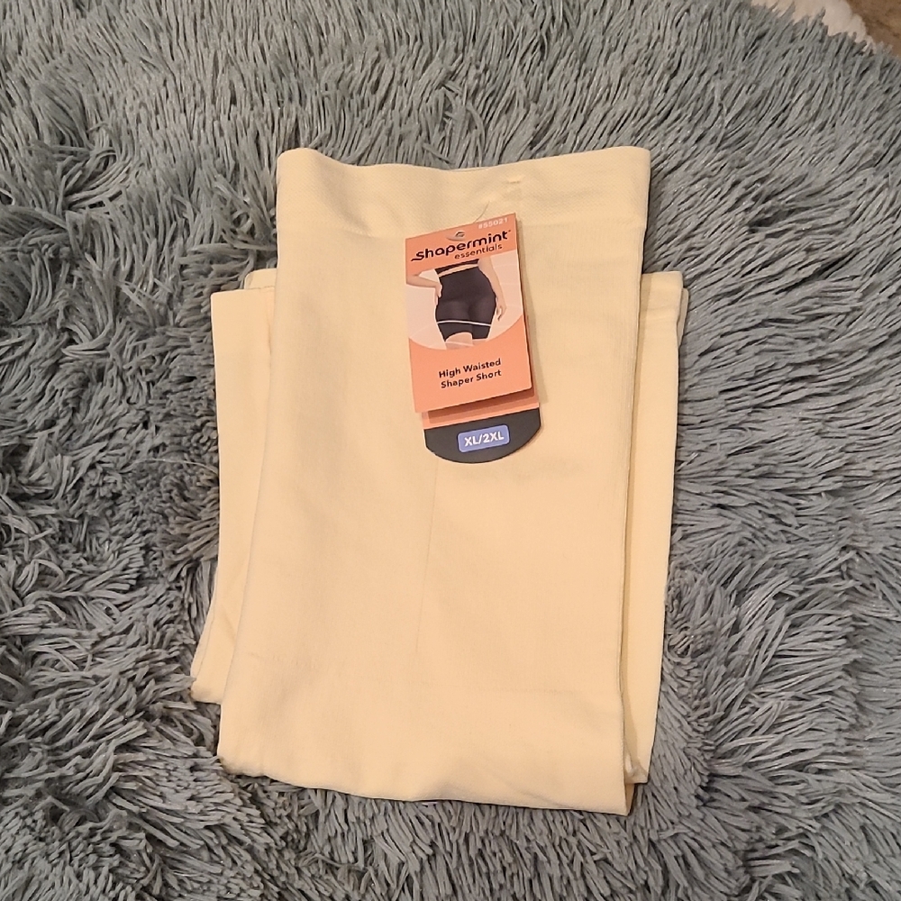 Shapermint Essentials High Waisted Shaper Short NWT XL/2XL NEW!